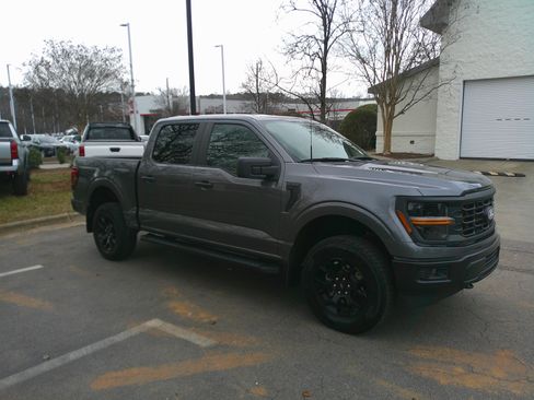 Used 2024 Ford F150 STX w/ Equipment Group 201A FX4 image 13