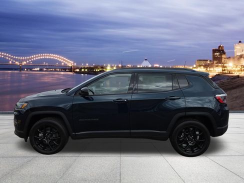 New 2026 Jeep Compass Latitude image 2