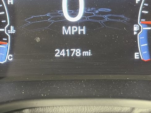 Used 2022 Jeep Compass Latitude AWD/4WD image 5