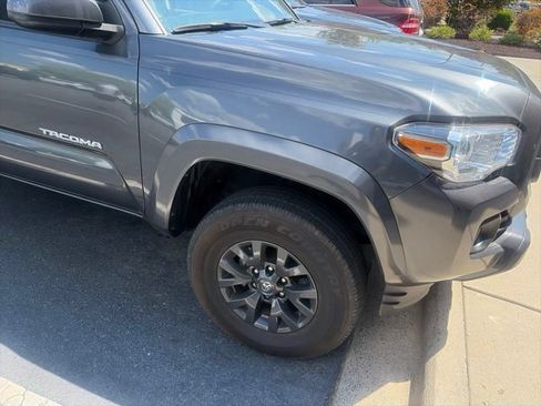 Used 2023 Toyota Tacoma SR5 RWD image 10