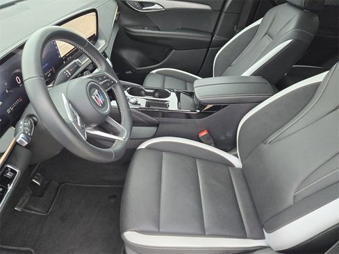 Used 2025 Buick Envision Sport Touring image 8