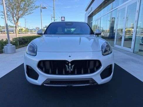 Used 2023 Maserati Grecale Modena AWD/4WD image 15