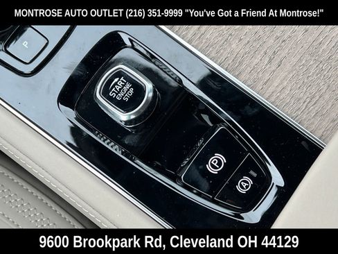 New 2026 Volvo XC90 B6 Plus w/ Protection Package Premier image 24