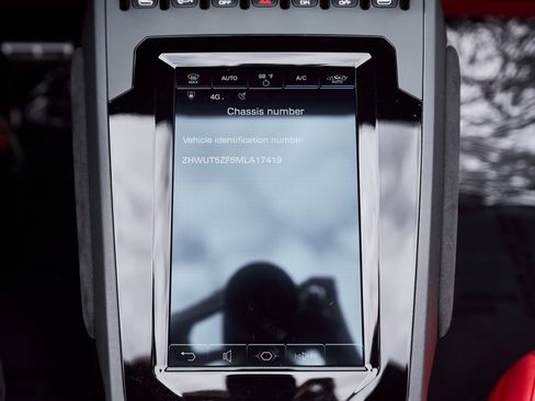 Used 2021 Lamborghini Huracan EVO image 59