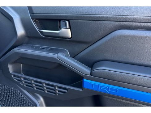 New 2026 Toyota Tacoma TRD Off-Road AWD/4WD image 18