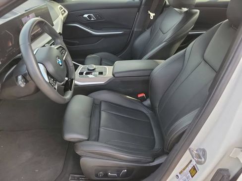 Used 2025 BMW 330i Sedan RWD image 9