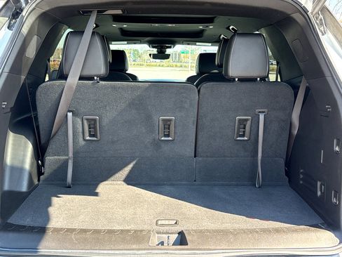 Used 2022 Chevrolet Traverse Premier w/ Redline Edition image 23