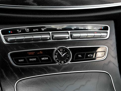 Used 2018 Mercedes-Benz E 400 Cabriolet image 31