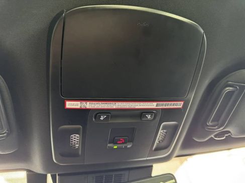 Used 2025 Toyota Camry SE w/ Convenience Package FWD image 26