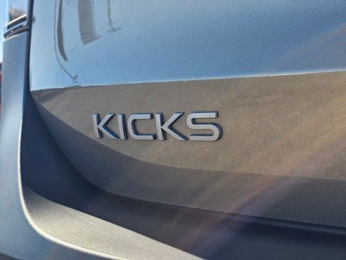 Used 2025 Nissan Kicks S AWD/4WD image 17