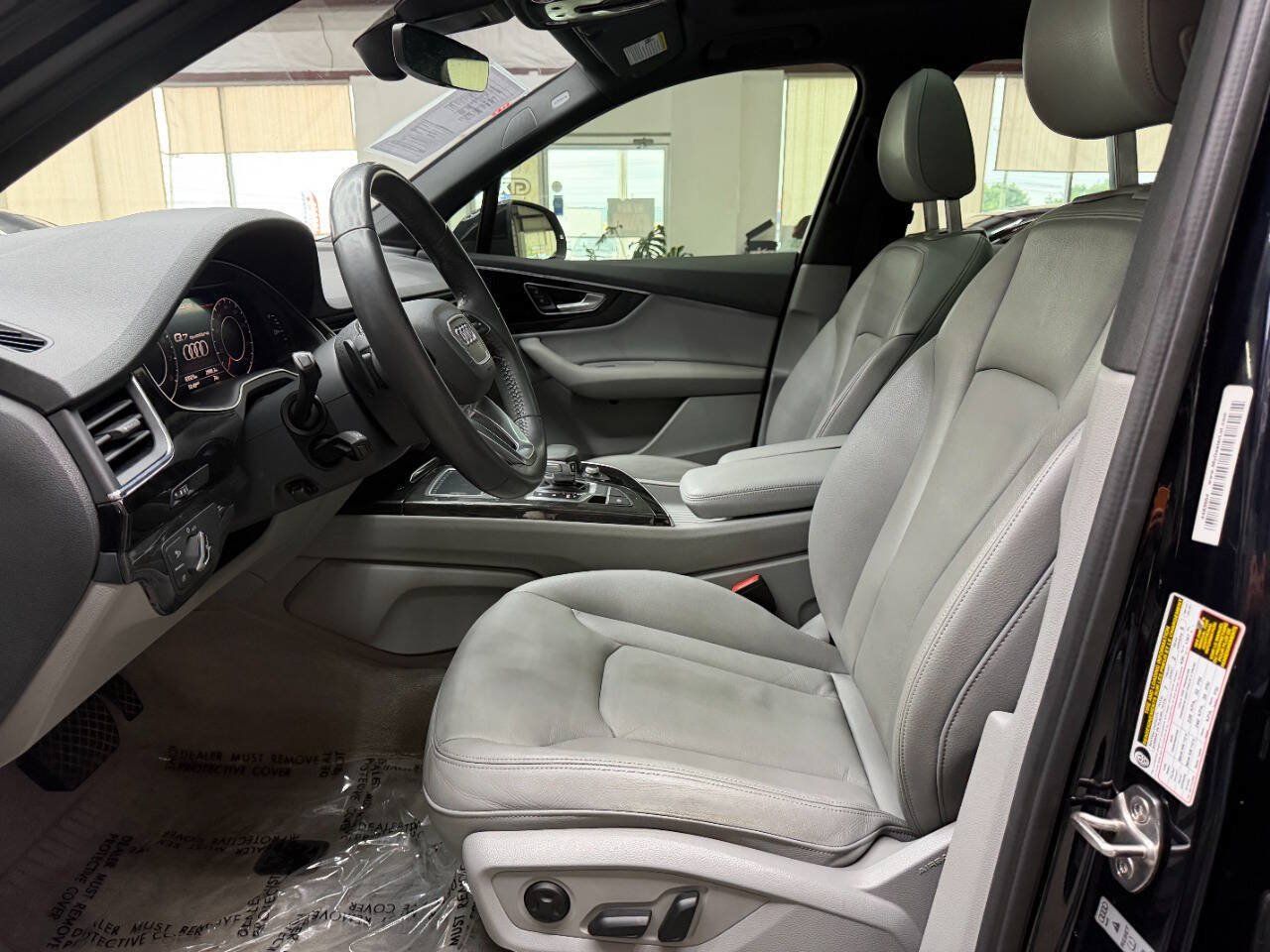 Used 2018 Audi Q7 3.0T Premium Plus w/ Premium Plus Package AWD/4WD image 11
