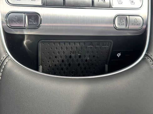 Used 2025 Genesis G90 3.5T image 39