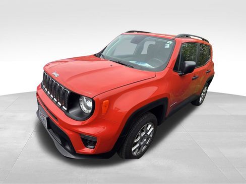 Used 2020 Jeep Renegade Sport w/ Sport Appearance Group AWD/4WD image 4