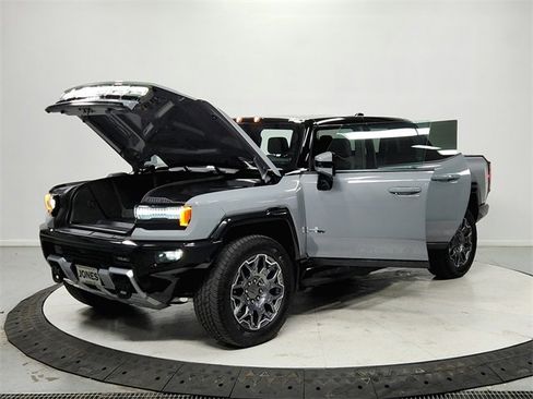 Used 2025 GMC Hummer EV 3X image 11