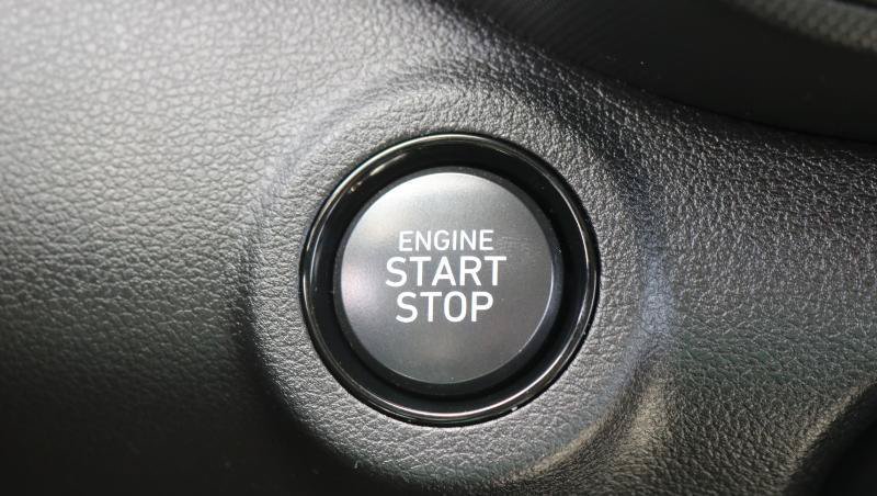Used 2025 Hyundai Venue Limited FWD image 13