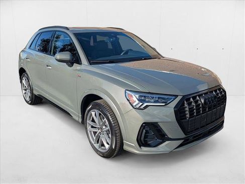 New 2025 Audi Q3 2.0T Premium image 3