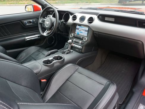 Used 2016 Ford Mustang GT Premium RWD image 16
