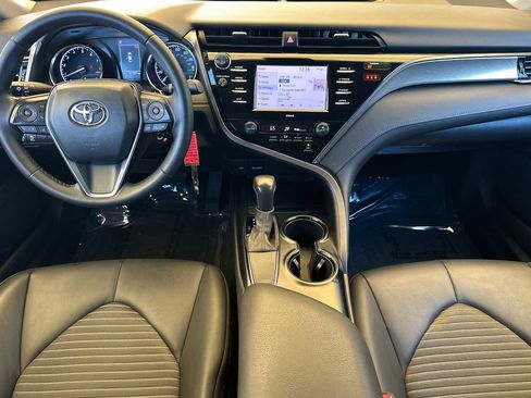 Certified 2020 Toyota Camry SE FWD image 15