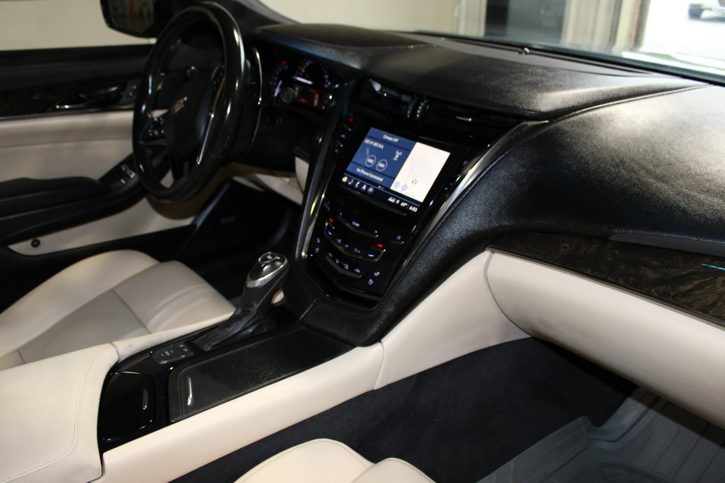 Used 2018 Cadillac CTS Luxury RWD image 32