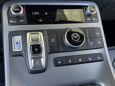 Used 2024 Hyundai Palisade Calligraphy FWD image 16