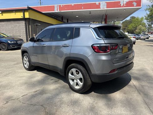 Used 2019 Jeep Compass Latitude AWD/4WD image 8