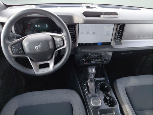 Used 2025 Ford Bronco Big Bend image 12