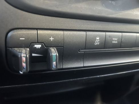 Used 2021 RAM 1500 Tradesman w/ Tradesman SXT Package image 16