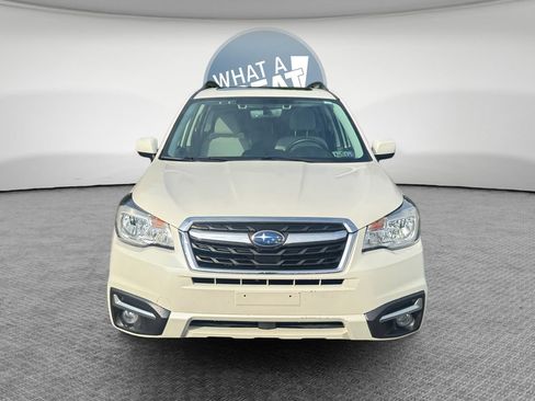 Used 2017 Subaru Forester 2.5i Premium AWD/4WD image 9