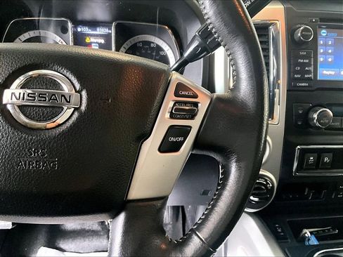 Used 2018 Nissan Titan PRO-4X w/ Pro-4x Convenience Package image 24