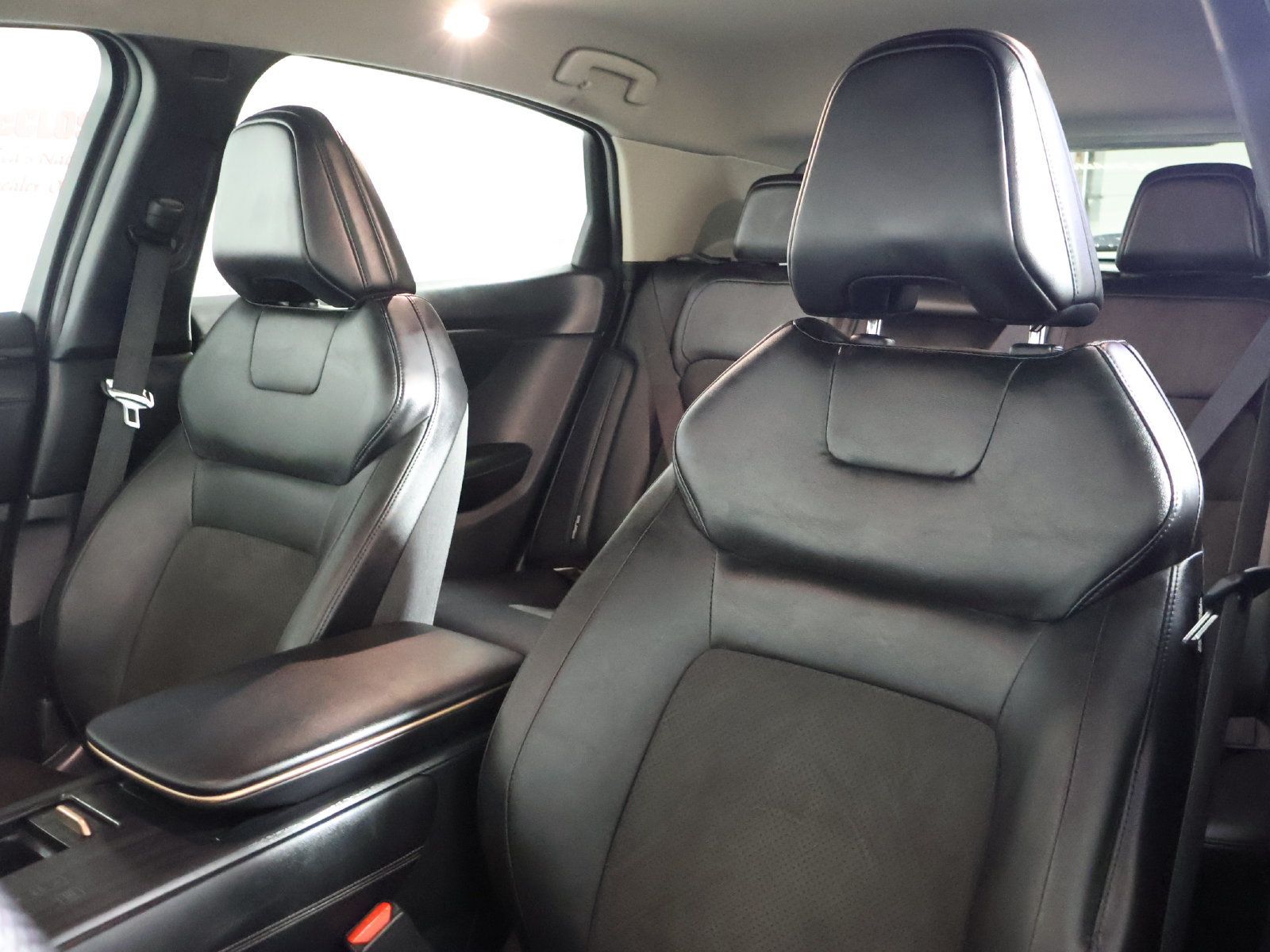 Used 2023 Nissan Ariya AWD image 29
