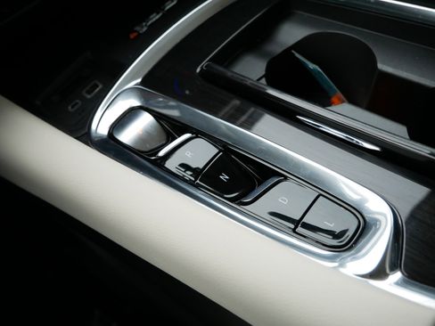 Used 2023 Buick Enclave Premium w/ Experience Buick Package image 24