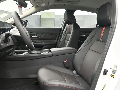 New 2026 Nissan Sentra SR w/ SR Premium Package FWD image 12