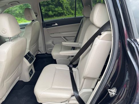 Used 2019 Volkswagen Atlas SE w/ Panoramic Sunroof Package AWD/4WD image 13