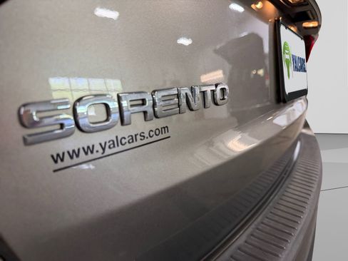 Used 2015 Kia Sorento LX AWD/4WD image 35