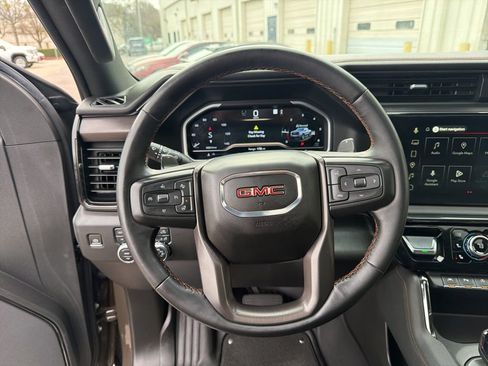 Used 2023 GMC Sierra 1500 AT4 w/ AT4 Preferred Package image 15