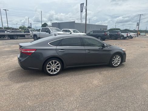 Used 2013 Toyota Avalon Limited FWD image 15