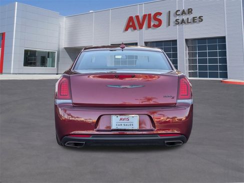 Used 2023 Chrysler 300 S image 7