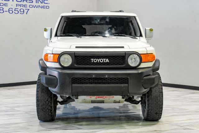 Used 2012 Toyota FJ Cruiser 2WD w/ Convenience Pkg image 6