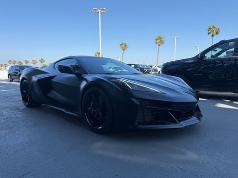 Used 2024 Chevrolet Corvette E-Ray w/ Stealth Interior Trim Package image 2