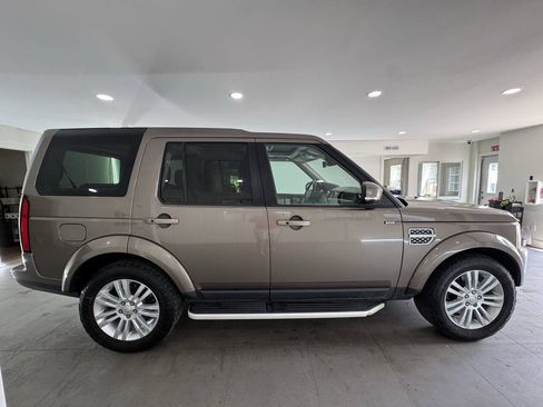 Used 2016 Land Rover LR4 HSE LUX AWD/4WD image 7