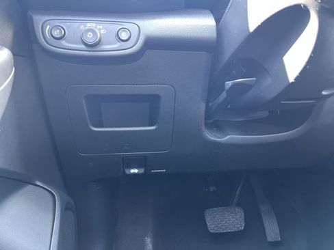 Used 2021 Chevrolet TrailBlazer LT w/ Convenience Package image 18