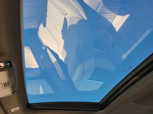 Used 2018 BMW 530i xDrive w/ Premium Package image 33