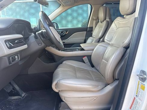 Used 2020 Lincoln Aviator Reserve w/ Equipment Group 201A RWD image 8