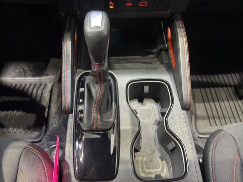 Used 2022 Nissan Frontier PRO-4X w/ Technology Package image 31