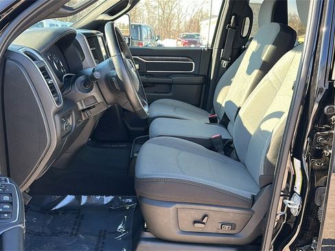 Used 2024 RAM 2500 Big Horn w/ Bed Utility Group image 16