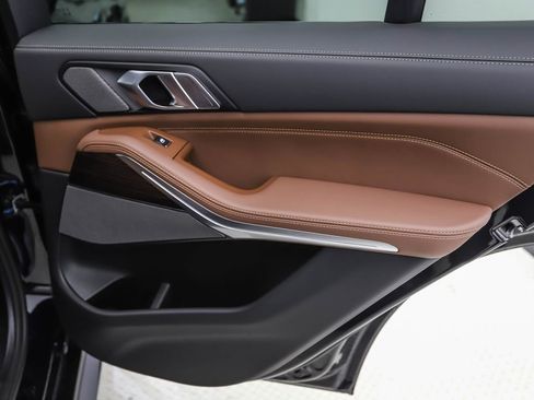 New 2026 BMW X5 xDrive40i w/ M Sport Package image 25