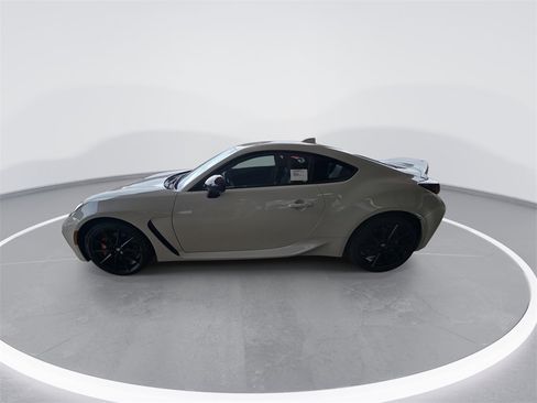 New 2025 Toyota GR86 Premium w/ Performance Package image 5