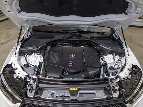 New 2026 Mercedes-Benz GLC 300 4MATIC image 5