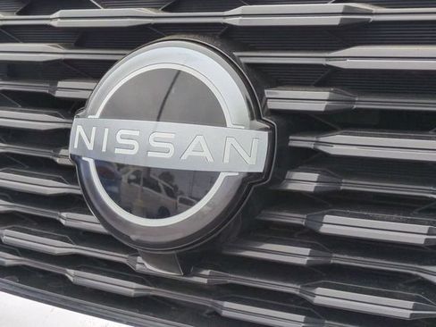 Used 2022 Nissan Rogue S AWD/4WD image 34