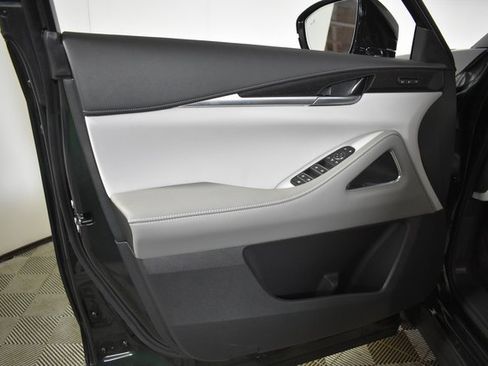 New 2026 INFINITI QX60 Autograph image 16